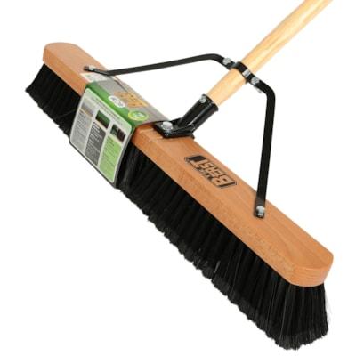 24 ASSEMBLED W/B PUSH BROOM
